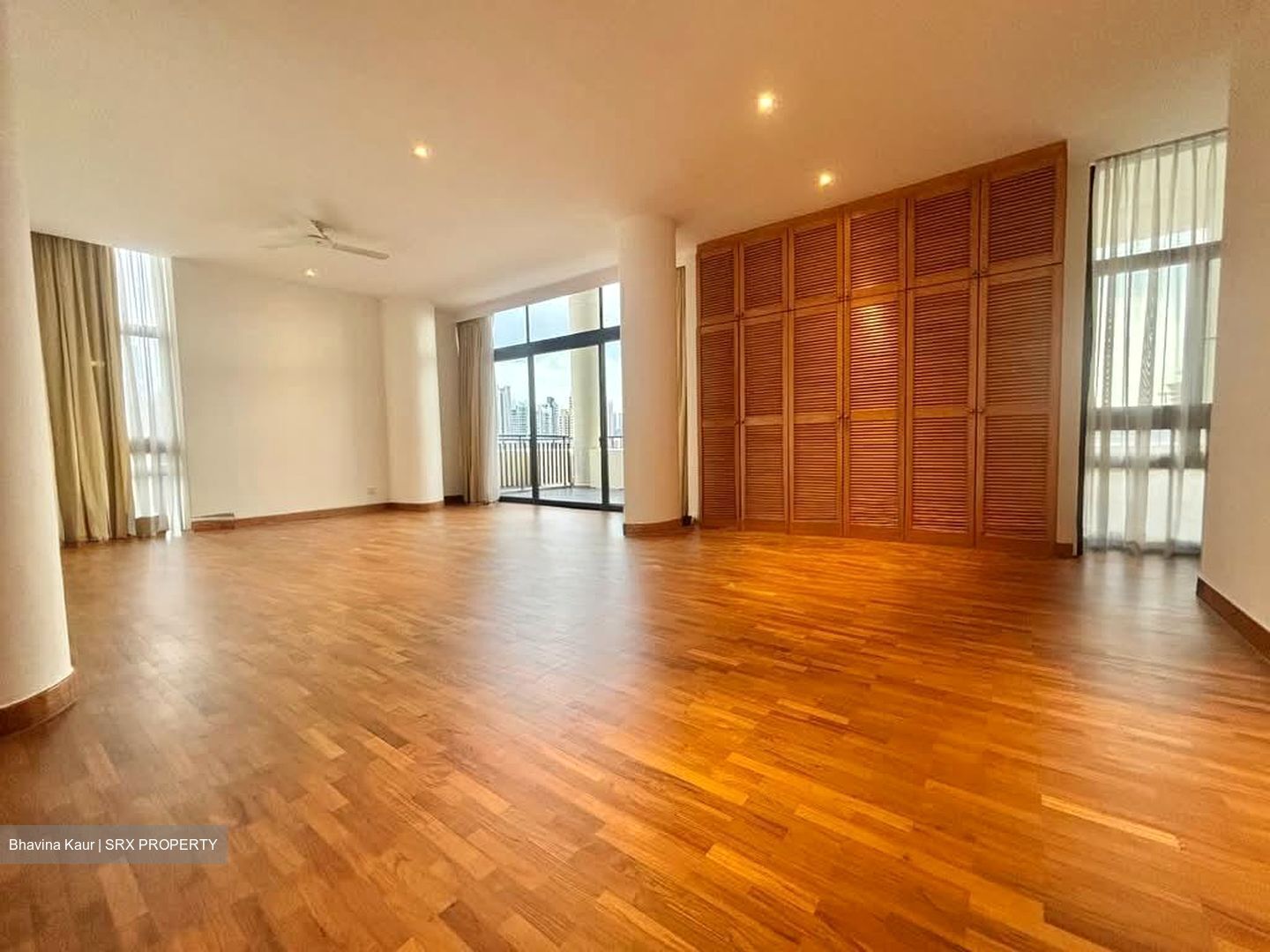 The Colonnade (D10), Condominium #593157411